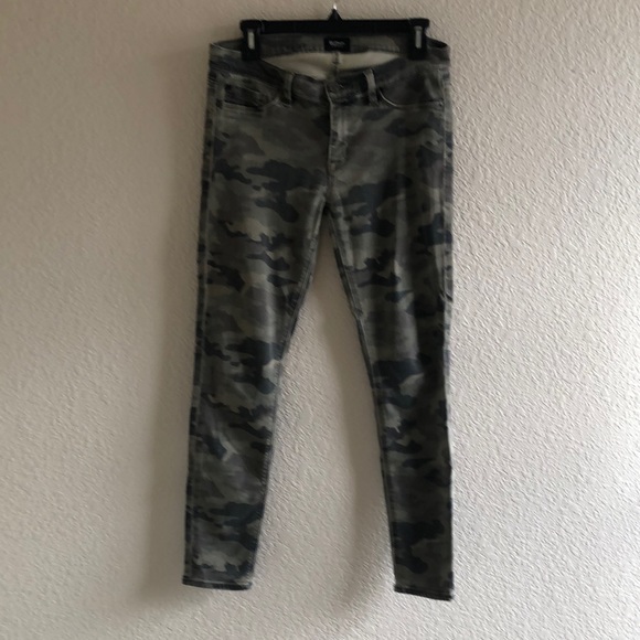 Hudson Jeans Denim - Hudson Krista Super Skinny Camo Crop (Size 28)